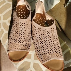 Violet & Red - Pippa Laser cut suede sandal